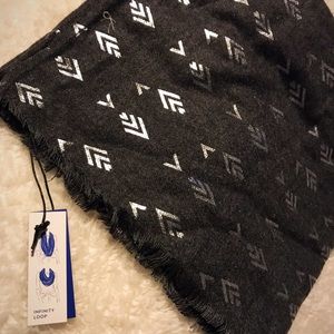 Apt 9 Infinity Scarf 🧣